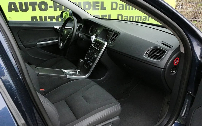 Volvo V60 cena 38900 przebieg: 226000, rok produkcji 2010 z Sulmierzyce małe 497